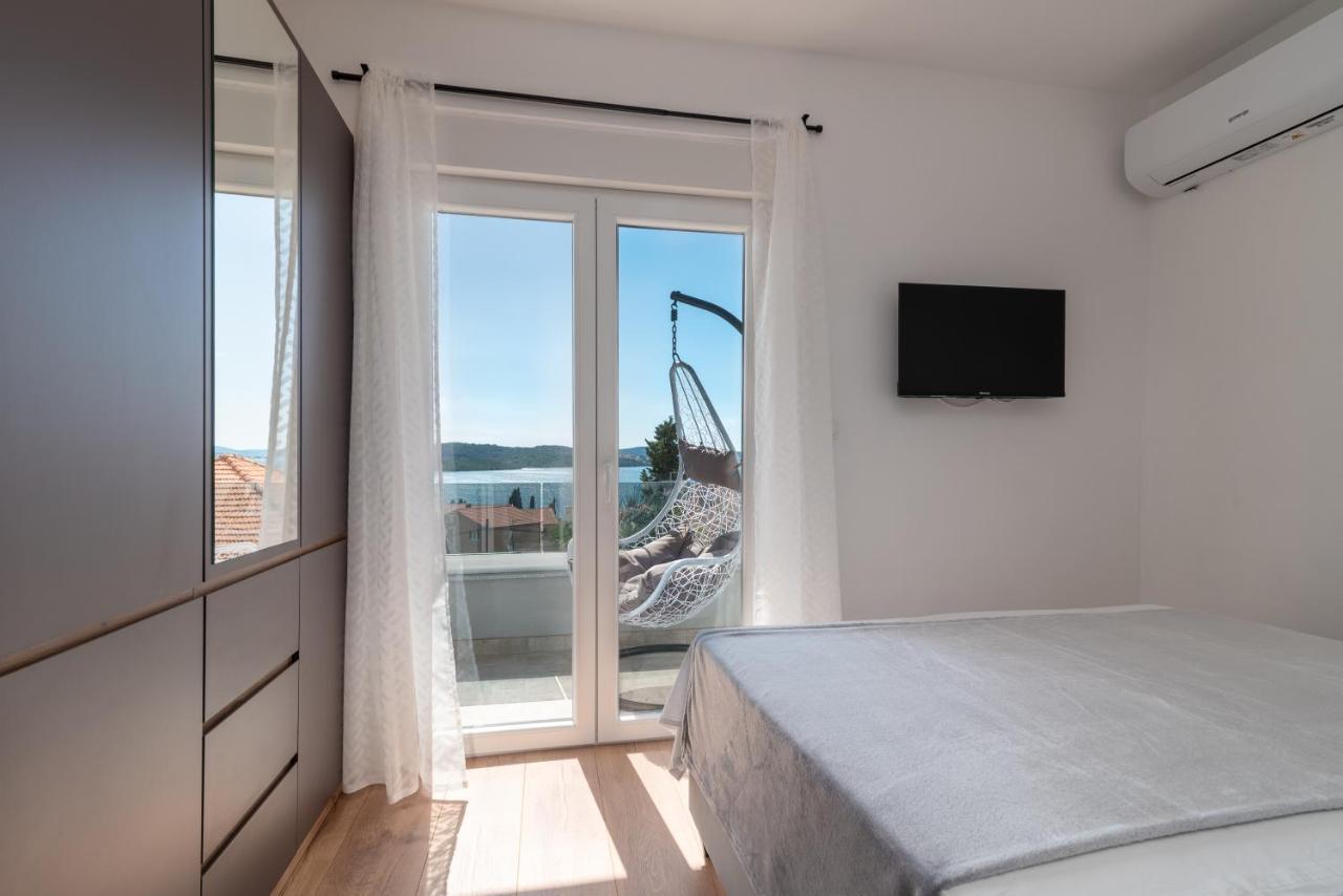 Villa Eight By Villa Kuzmanic Trogir Exteriör bild